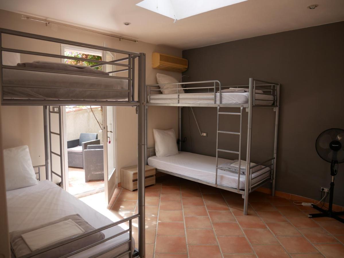 Nature Hostel La Ciotat Luaran gambar