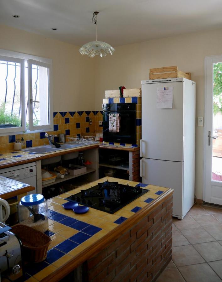 Nature Hostel La Ciotat Luaran gambar